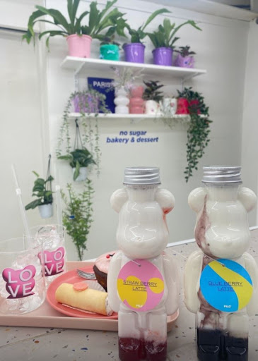 필로베이커리가 홍대예쁜카페 중 귀여운 디저트 구성으로 확인되는 이유